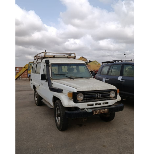 INOPERACIONAL (REPARAÇÃO DOS
INJECTORES, VERIFICAÇÃO DOS TEMINAIS, ACERTOS
MECANICOS. O CARRO PEGA A EXPLOSÃO DIREITA )