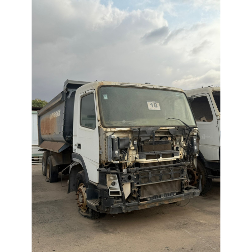 INOPERACIONAL(DIVERSAS PEÇAS E COMPONENTES EM FALTA, VERIFICAÇÃO MECÂNICA PROFUNDA, NÃO TEM CHAVE MOTOR)